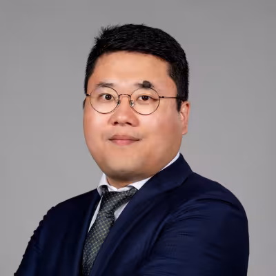 Sukwoong Choi