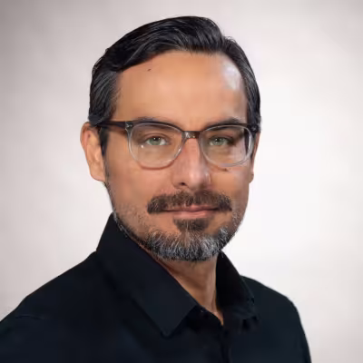 Leonardo Correa, Lecturer of Spanish and UHS Spanish Liaison.
