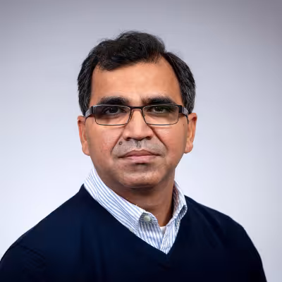 A portrait of Anil.