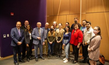 President Rodríguez, Congressman Tonko and College of Arts and Sciences Dean Jeanette Altarriba stand with members of The RNA Institute research team inside ETEC.