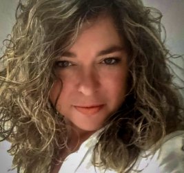 Genevieve Oliveira, Visiting Assistant Professor of French