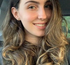 Andelina Dreshaj headshot