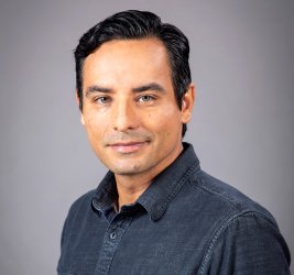 Leonardo Correa, Lecturer of Spanish and UHS Spanish Liaison