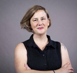 Sarah Mountz headshot