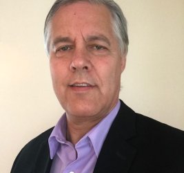 Portrait of Mike Elliott