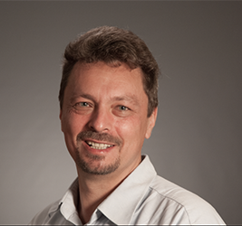 Vladimir Kuperman Headshot