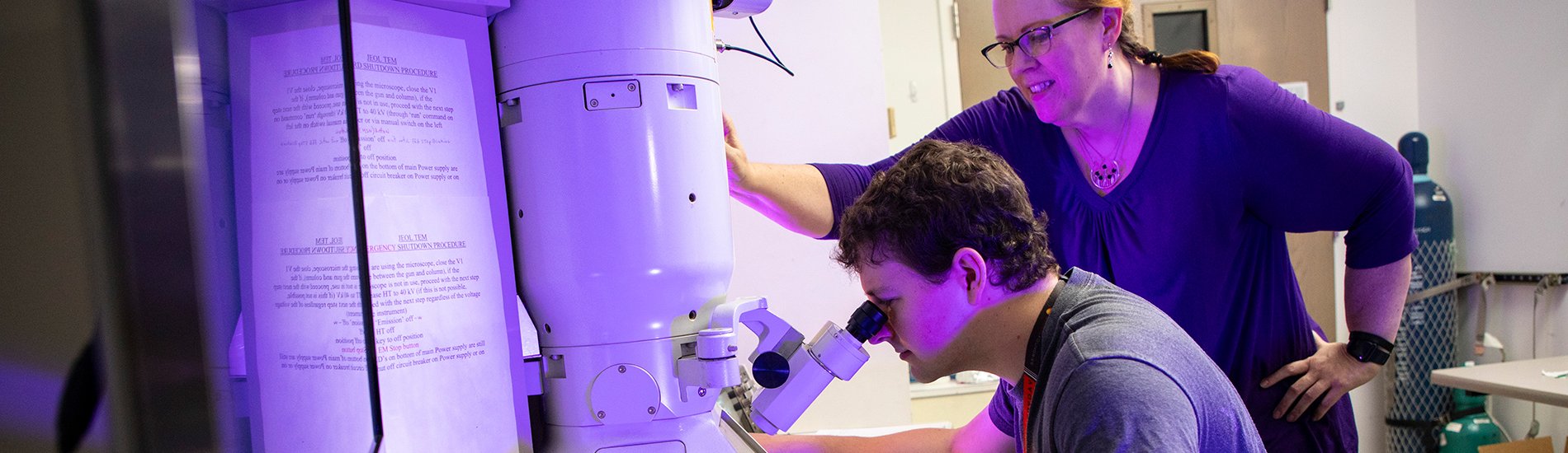 A student and faculty member conducting research in a UAlbany nanotechnology lab.